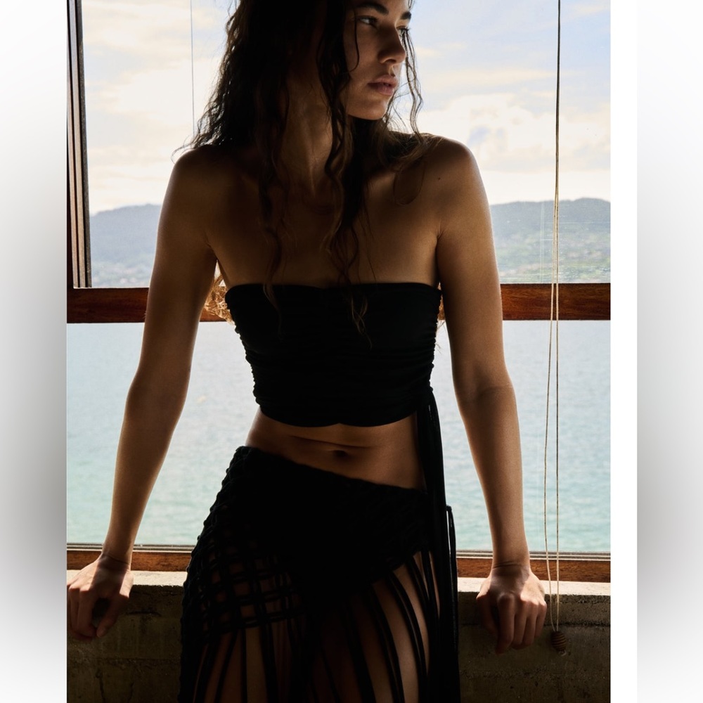 NWT KNOTTED BANDEAU TOP